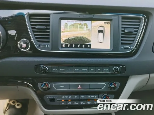 Kia Carnival 2018 thumb 9