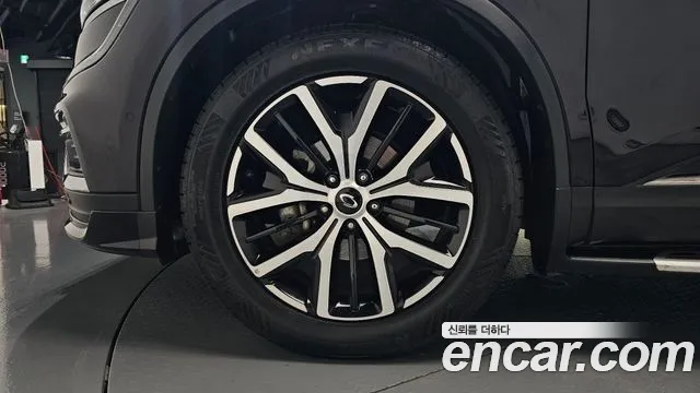 Renault-KoreaSamsung Koleos 2019 thumb 4