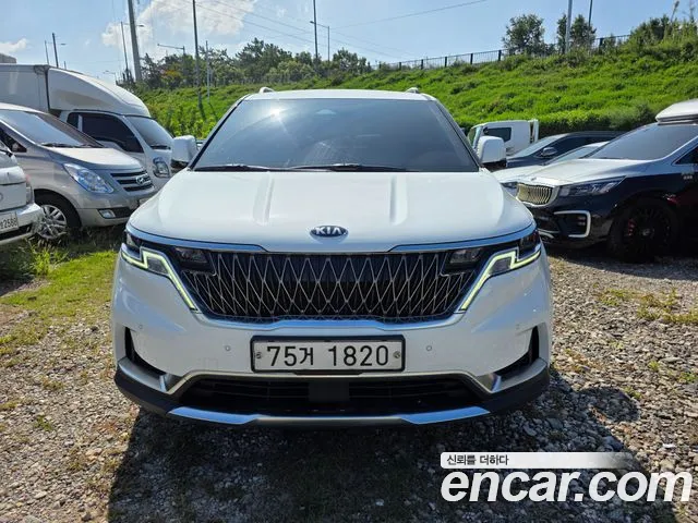 Kia Carnival 2021 thumb 3