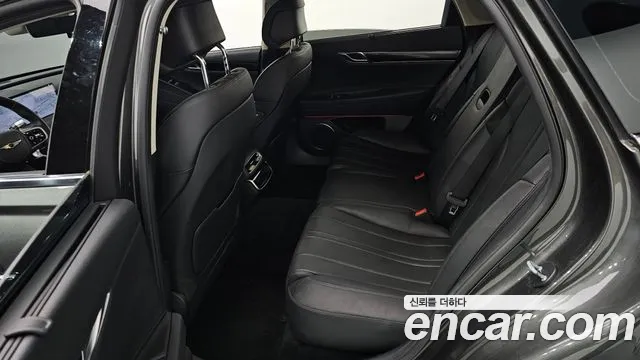 Genesis G80 2024 thumb 11
