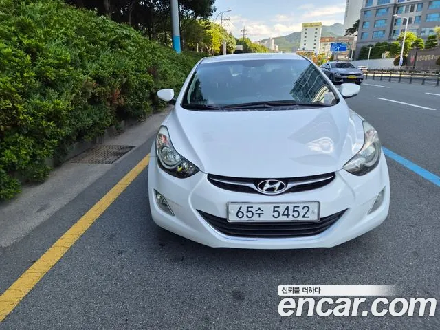 Hyundai Avante 2010 thumb 11