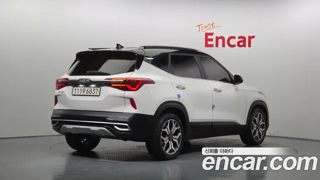 Kia Seltos 2022 thumb 2