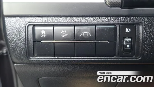 KG_Mobility_Ssangyong Rexton 2022 thumb 12