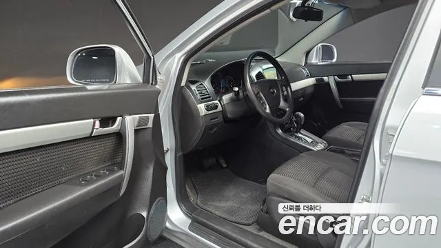 ChevroletGMDaewoo Captiva 2015 thumb 9