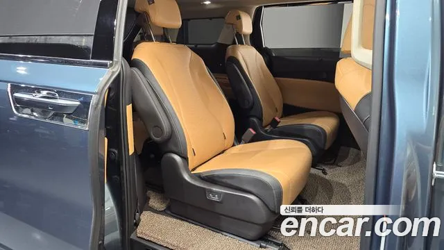 Kia Carnival 2022 thumb 11