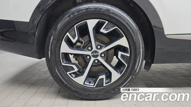 Kia Sportage 2023 thumb 4