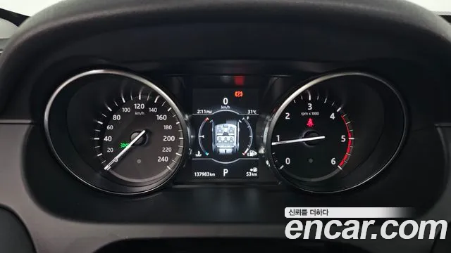 Land Rover Discovery Sport 2017 thumb 8