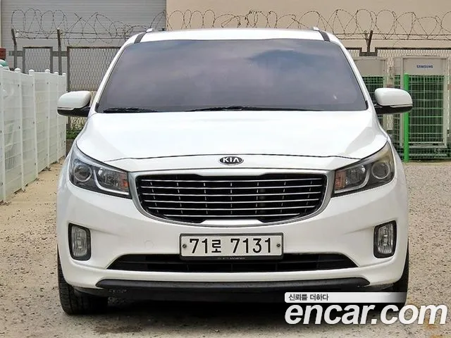 Kia Carnival 2014 thumb 3