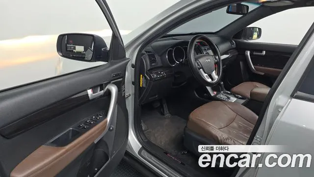 Kia Sorento 2011 thumb 10