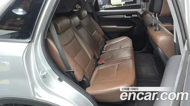 Kia Sorento 2011 thumb 11