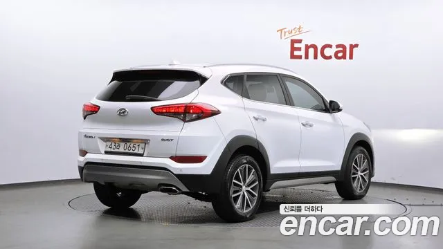 Hyundai Tucson 2016 thumb 2