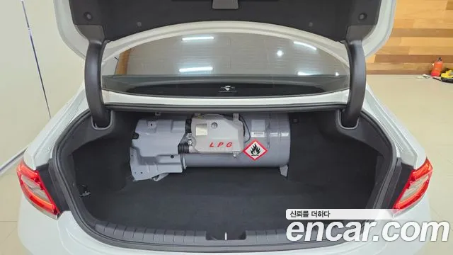 Hyundai Grandeur 2018 thumb 6