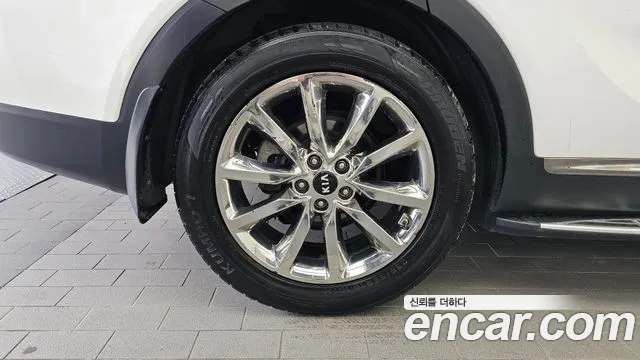 Kia Sorento 2016 thumb 5