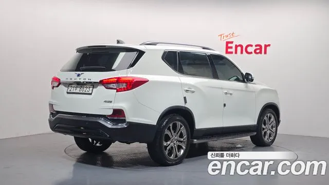 KG_Mobility_Ssangyong Rexton 2017 thumb 2