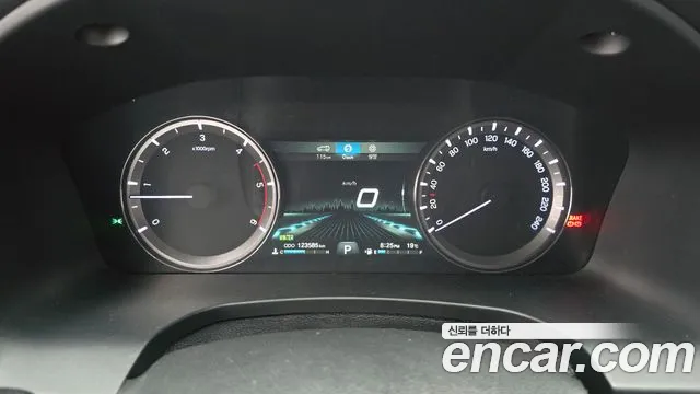 KG_Mobility_Ssangyong Rexton 2017 thumb 8