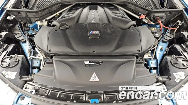 BMW X6M 2015 thumb 6
