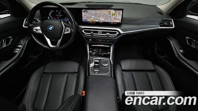 BMW 3-Series 2022 thumb 7