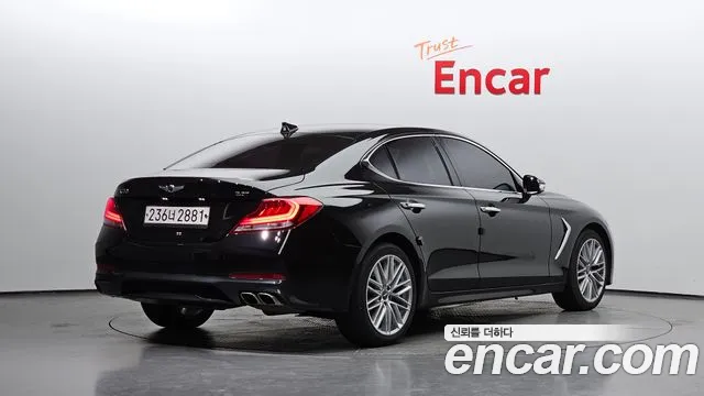 Genesis G70 2019 thumb 2