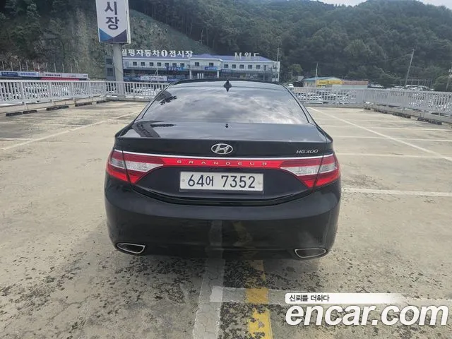 Hyundai Grandeur 2012 thumb 4