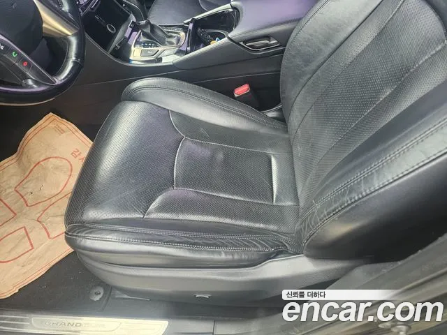 Hyundai Grandeur 2012 thumb 10