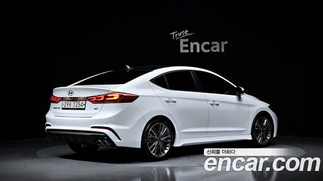 Hyundai Avante 2017 thumb 2