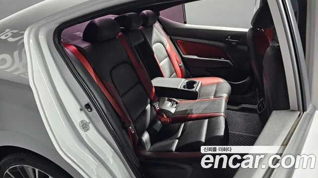 Hyundai Avante 2017 thumb 11