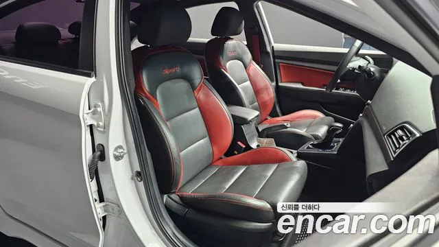 Hyundai Avante 2017 thumb 12