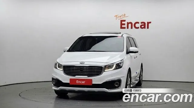 Kia Carnival 2015 thumb 3