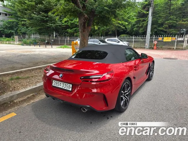 BMW Z4 2020 thumb 4