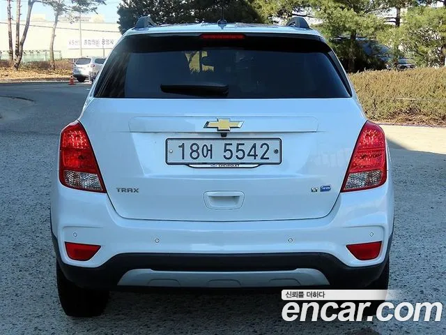 ChevroletGMDaewoo Tracker 2017 thumb 4
