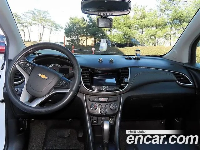 ChevroletGMDaewoo Tracker 2017 thumb 7