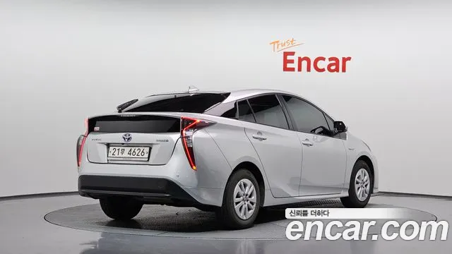 Toyota Prius 2018 thumb 2