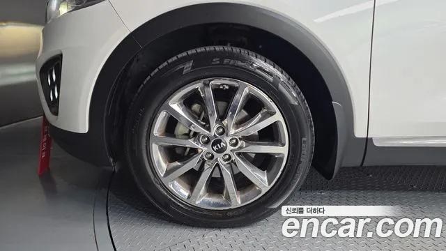 Kia Sorento 2015 thumb 5