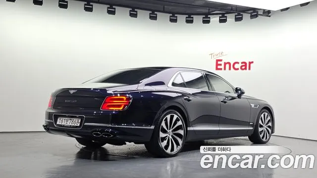Bentley Flying Spur 2023 thumb 2