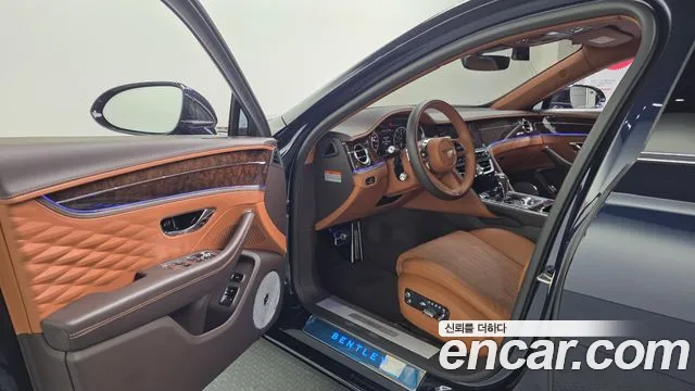 Bentley Flying Spur 2023 thumb 10