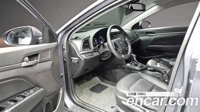 Hyundai Avante 2017 thumb 9