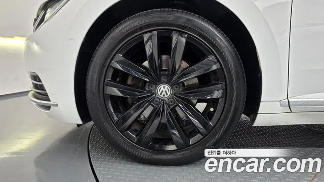 Volkswagen Arteon 2019 thumb 5