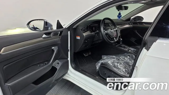 Volkswagen Arteon 2019 thumb 10