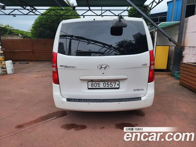 Hyundai Starex 2017 thumb 4