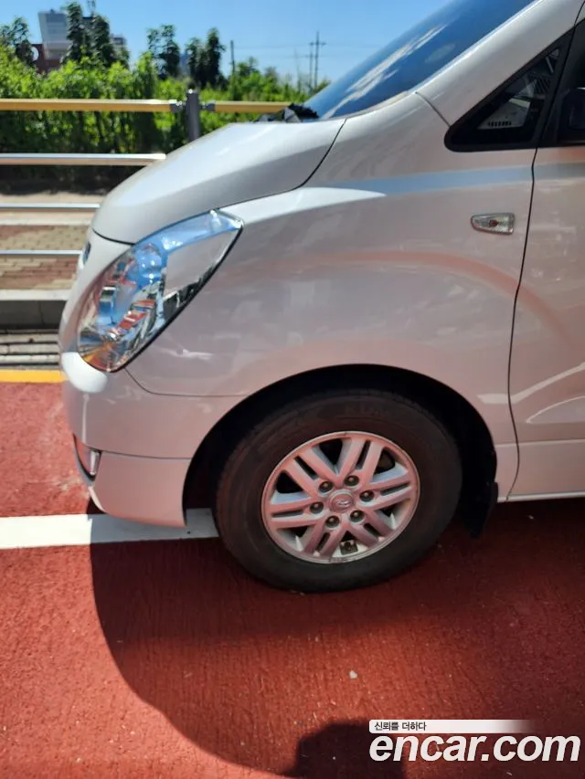 Hyundai Starex 2017 thumb 5