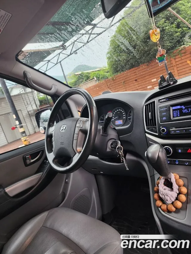 Hyundai Starex 2017 thumb 11