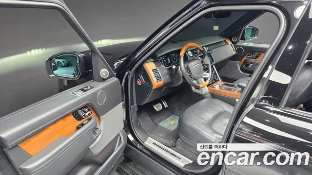 Land Rover Range Rover 2018 thumb 11