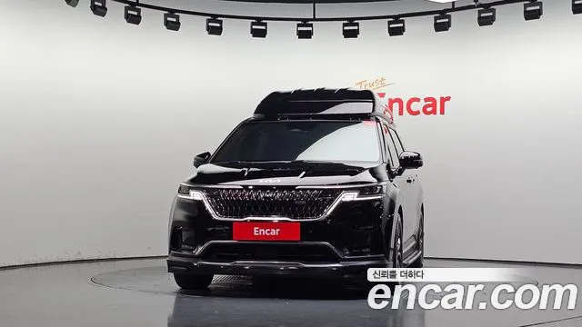 Kia Carnival 2023 thumb 3