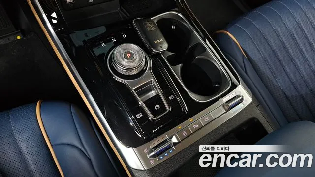 Kia Carnival 2023 thumb 9