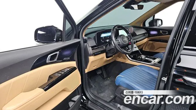 Kia Carnival 2023 thumb 10