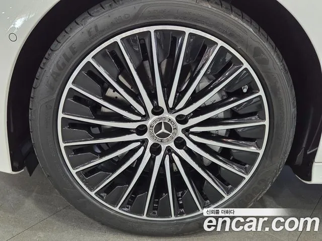 Mercedes-Benz CLE-Class 2025 thumb 8