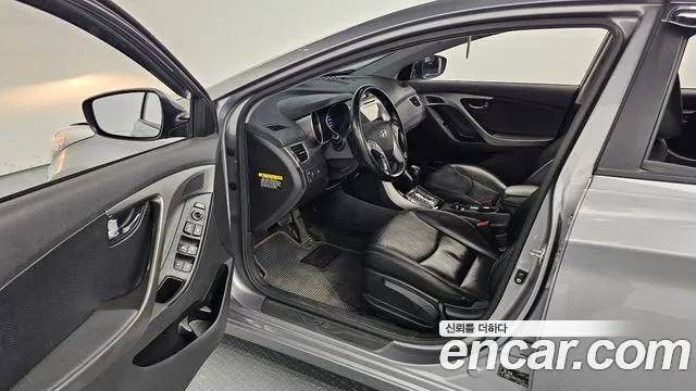 Hyundai Avante 2012 thumb 10