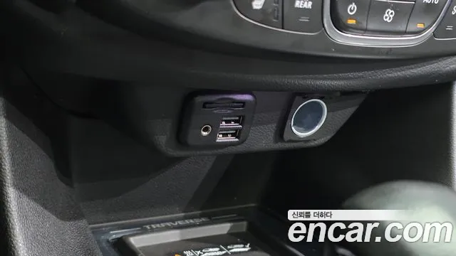 ChevroletGMDaewoo Traverse 2022 thumb 12