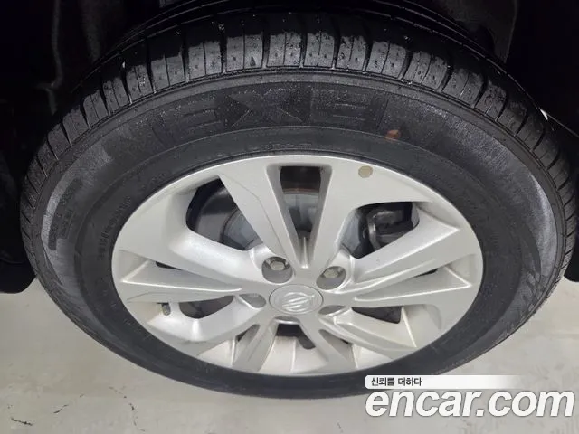 KG_Mobility_Ssangyong TIBOLI 2018 thumb 5