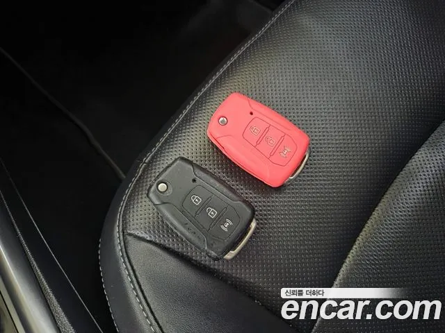 KG_Mobility_Ssangyong TIBOLI 2018 thumb 10